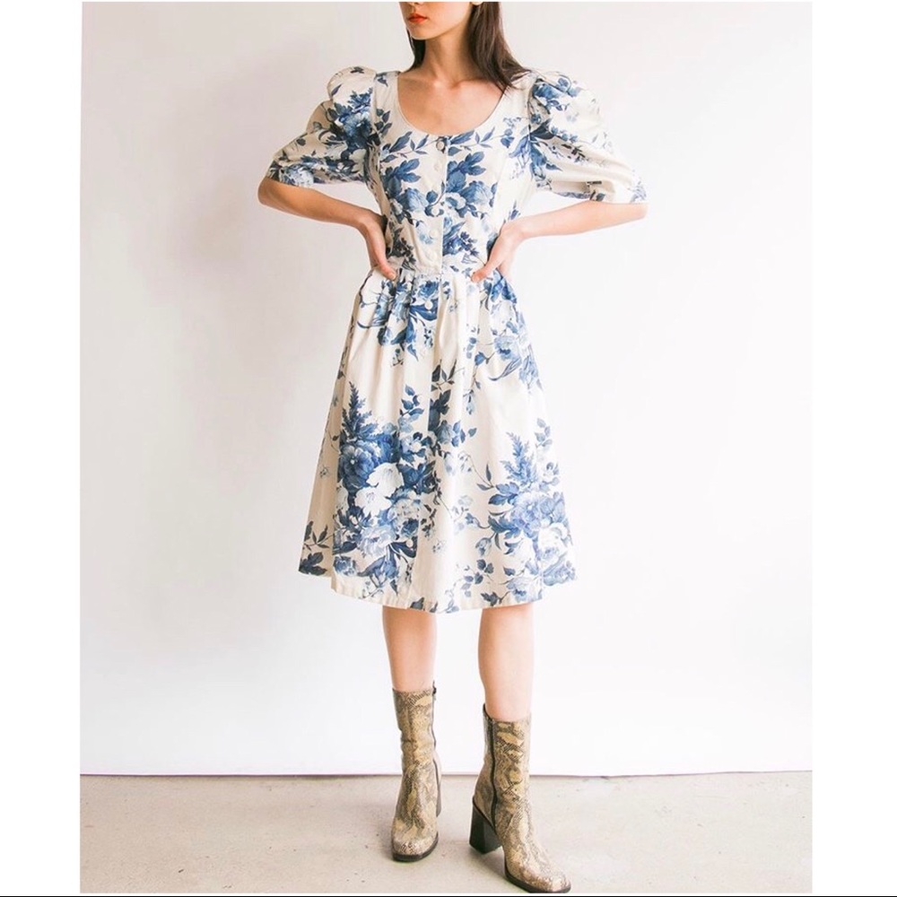 Vintage romantic floral puff dress